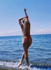 Arap Escort: Tutkulu Dansçı Kızınız İçin Beklemede