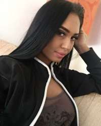 Arap Escort'a Tebrikler: 79 KG'da 167 Cm En Sıra Dışı ve Ateşli Kadın