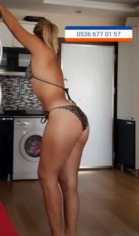 Büyüleyici Arap Escort Kızın Fantastik Dansı