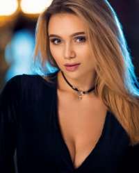 Büyüleyici Güzellikte Özbek Escort Bayan: Sizinle Tanışmayı Bekleyen Rahibe