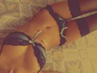 Özbek Eskort'ta Size Eşsiz Anları Sunan Güzel Tesettürlü