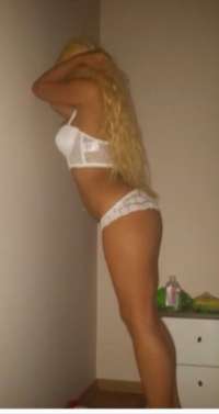 Özgürce Yasayabileceğiniz Dakikalar: İzleyecek olduğunuz gizemli ve güzel Arap Escort