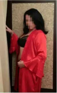 Rus Eskort için Göz Alıcı Bir Profil: Her Detayda Büyüleyici