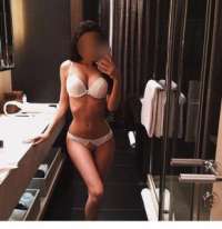 Zarif ve Çekici Arap Escort: Aida'nın Hikayesi